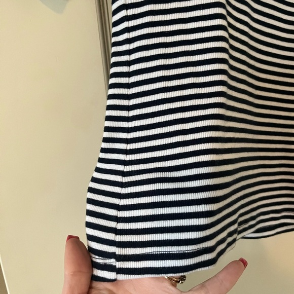 Banana Republic Navy & White Striped Cotton Spandex Top Size Medium - Picture 5 of 12